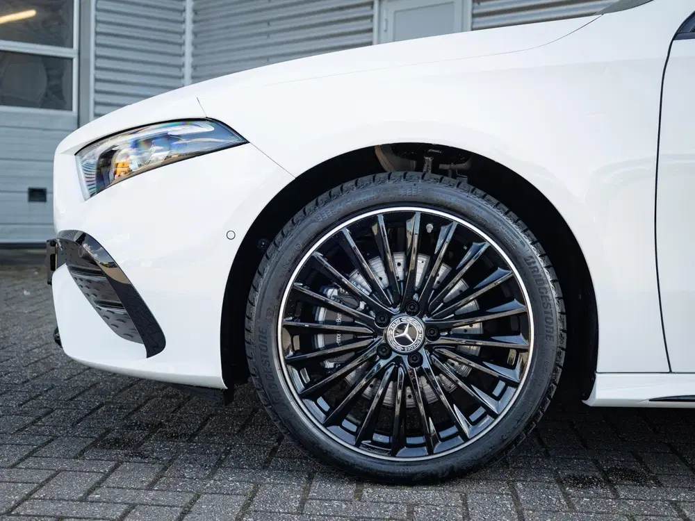Mercedes-Benz A-Klasse 250 e Business Solution AMG uit 2026, foto 7