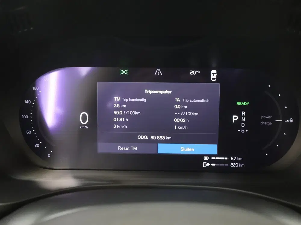 Volvo XC60 2.0 T6 Plug-in hybrid AWD Plus Dark uit 2023, foto 13
