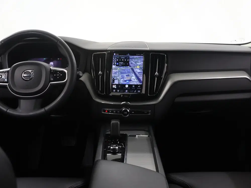 Volvo XC60 2.0 T6 Plug-in hybrid AWD Plus Dark uit 2023, foto 8