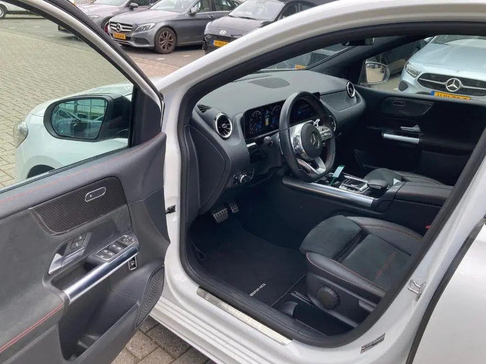 Mercedes-Benz B-Klasse B250 224PK 7G AMG Pano uit 2019, foto 6