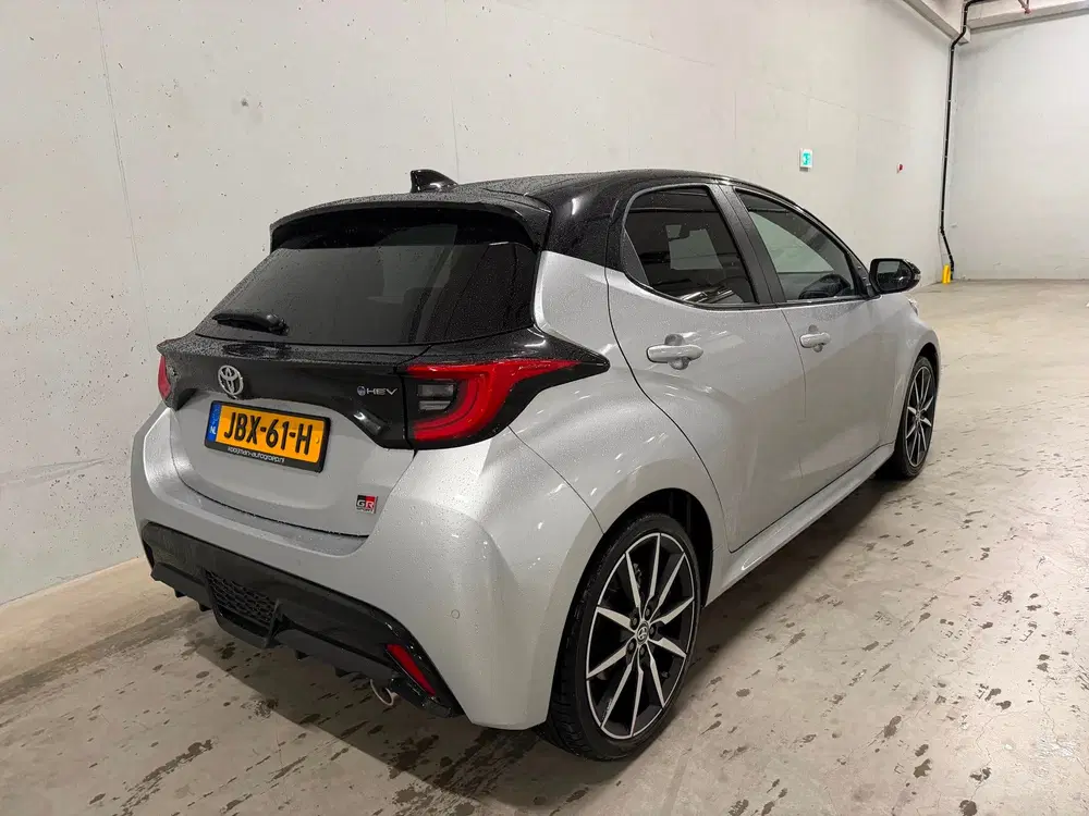 Toyota Yaris 1.5 Hybrid 130 GR SPORT Pano Camera Cruise uit 2025, foto 5