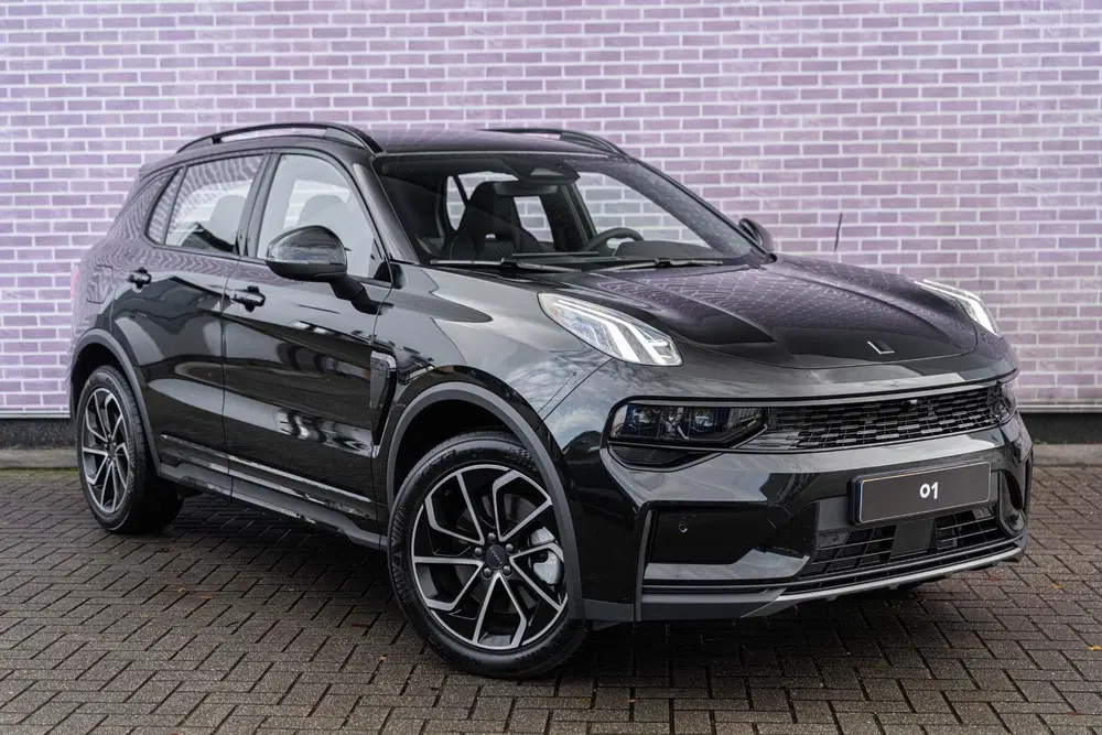 Lynk & Co 01 Plug-in Hybrid 1.5 Core uit 2025, foto 5