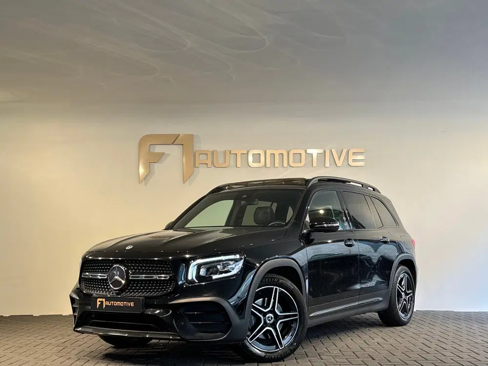 Mercedes-Benz GLB 200 AMG Pano uit 2020