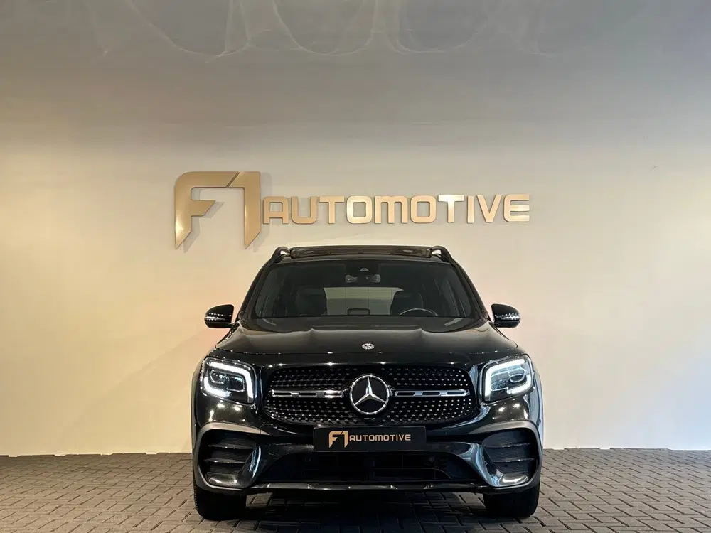 Mercedes-Benz GLB 200 AMG Pano uit 2020, foto 2