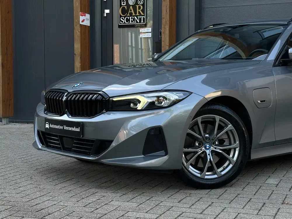 BMW 3-serie 320e Facelift Camera uit 2022, foto 10