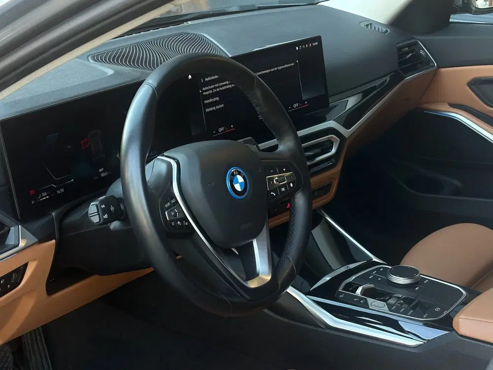 BMW 3-serie 320e Facelift Camera uit 2022, foto 13