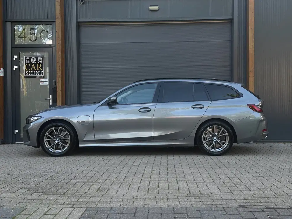 BMW 3-serie 320e Facelift Camera uit 2022, foto 5
