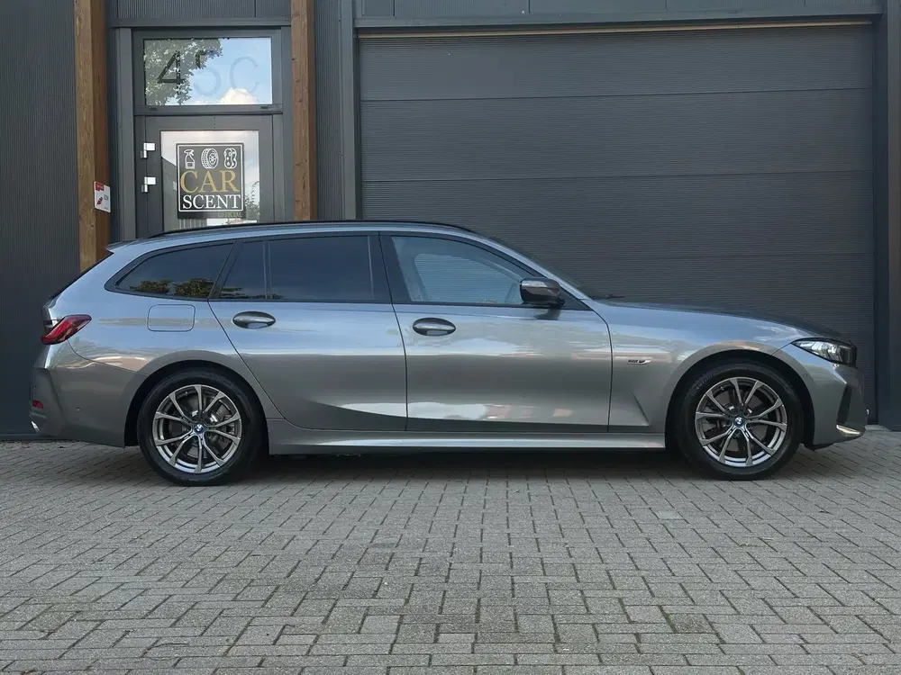 BMW 3-serie 320e Facelift Camera uit 2022, foto 8