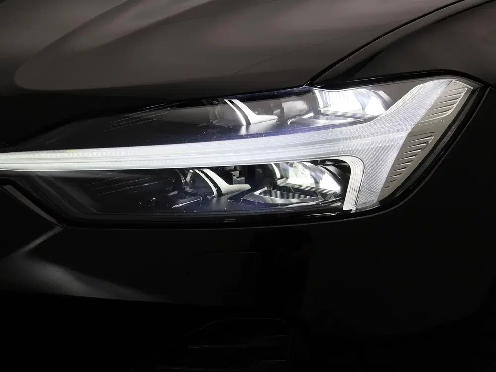 Volvo XC60 T6 PHEV Plus Dark Aut. uit 2023, foto 15