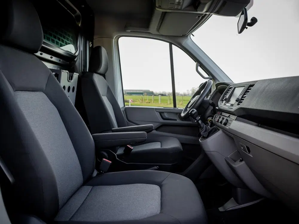 Volkswagen Crafter 35 2.0 TDI L3H3 Trendline Trekhaak uit 2019, foto 6