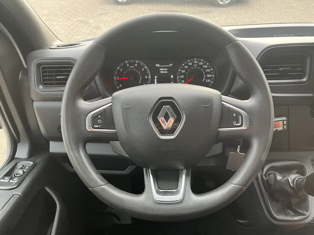 Renault Master T35 2.3 dCi 145 L3 DC Airco Cruise control uit 2020, foto 11