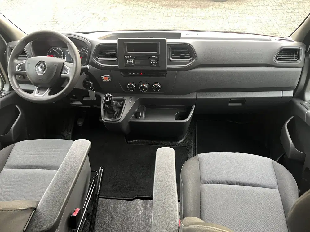 Renault Master T35 2.3 dCi 145 L3 DC Airco Cruise control uit 2020, foto 6