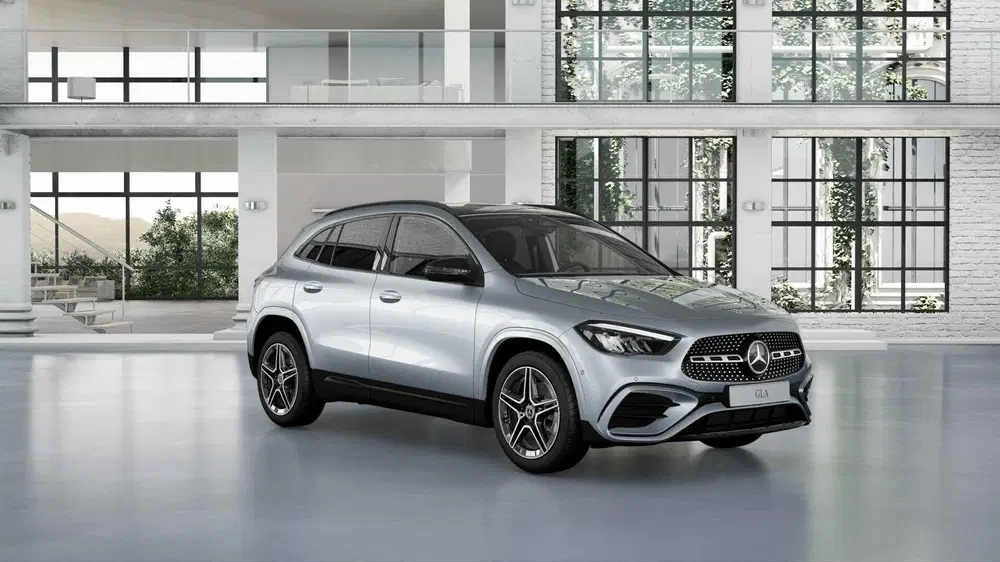 Mercedes-Benz GLA 180 AMG Line uit 2024, foto 9