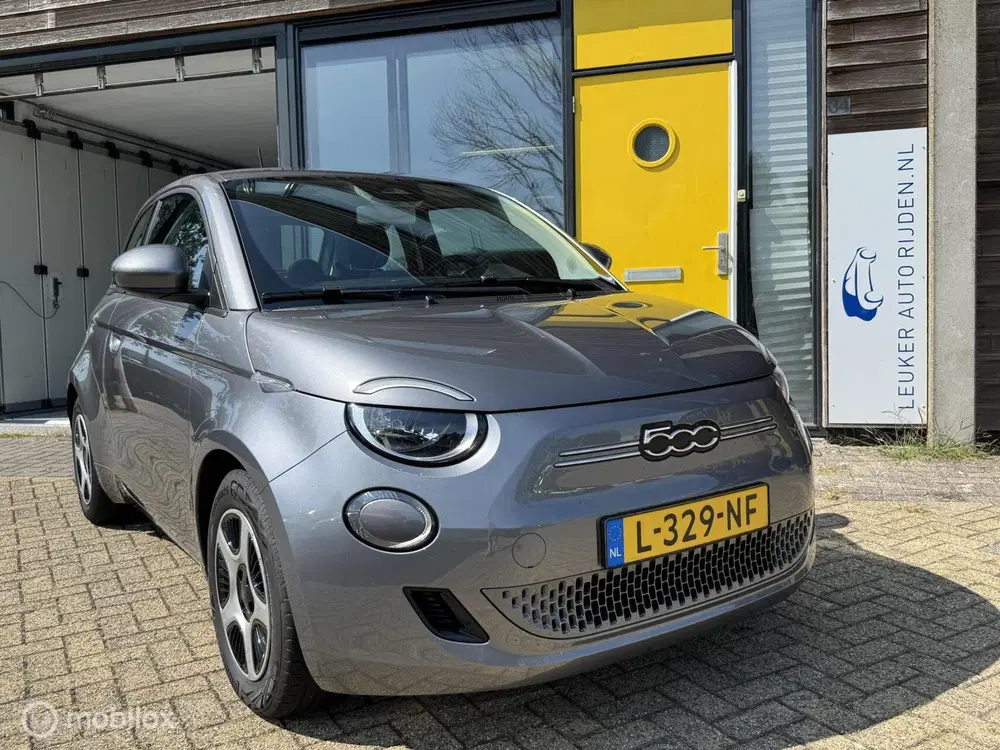 Fiat 500 E PASSION 42 kWH NL AUTO NAP BTW AUTO AFLE uit 2021, foto 2