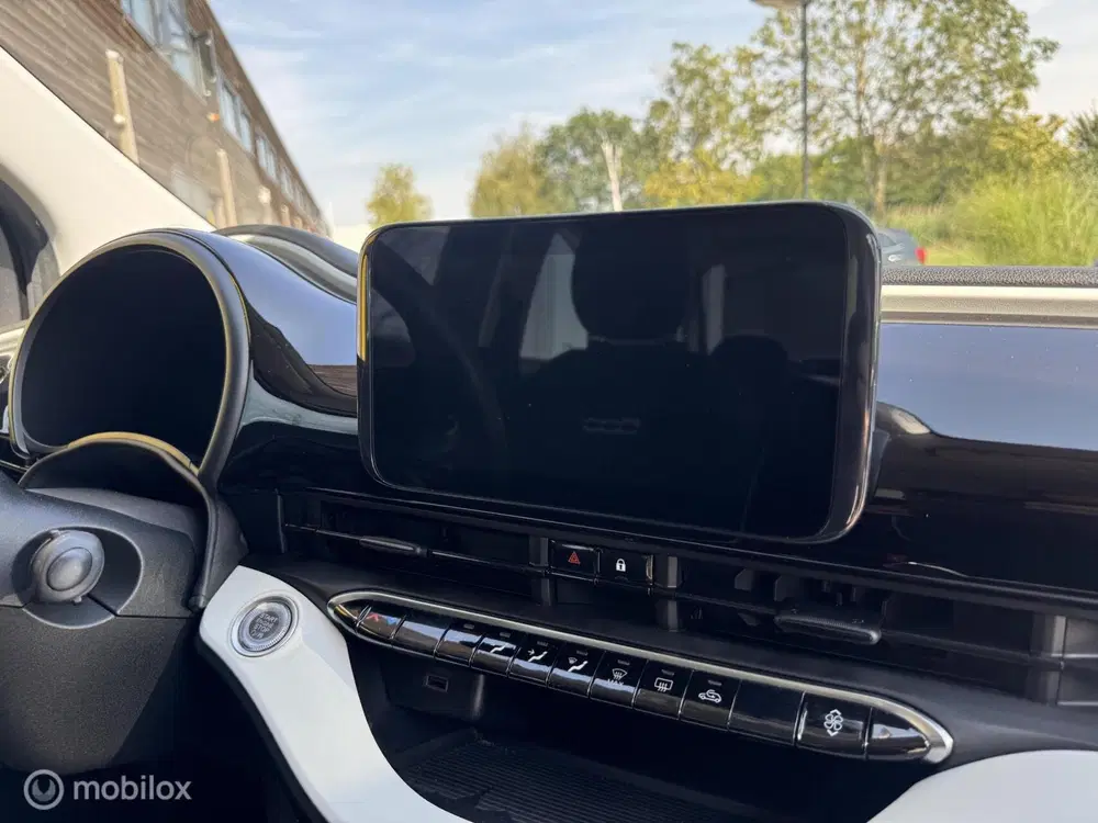 Fiat 500 E PASSION 42 kWH NL AUTO NAP BTW AUTO AFLE uit 2021, foto 8