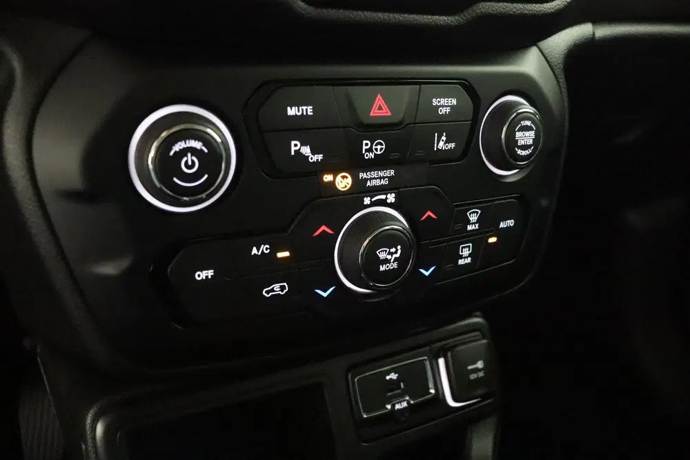 Jeep Renegade 1.5T e-Hybrid Longitude uit 2024, foto 11