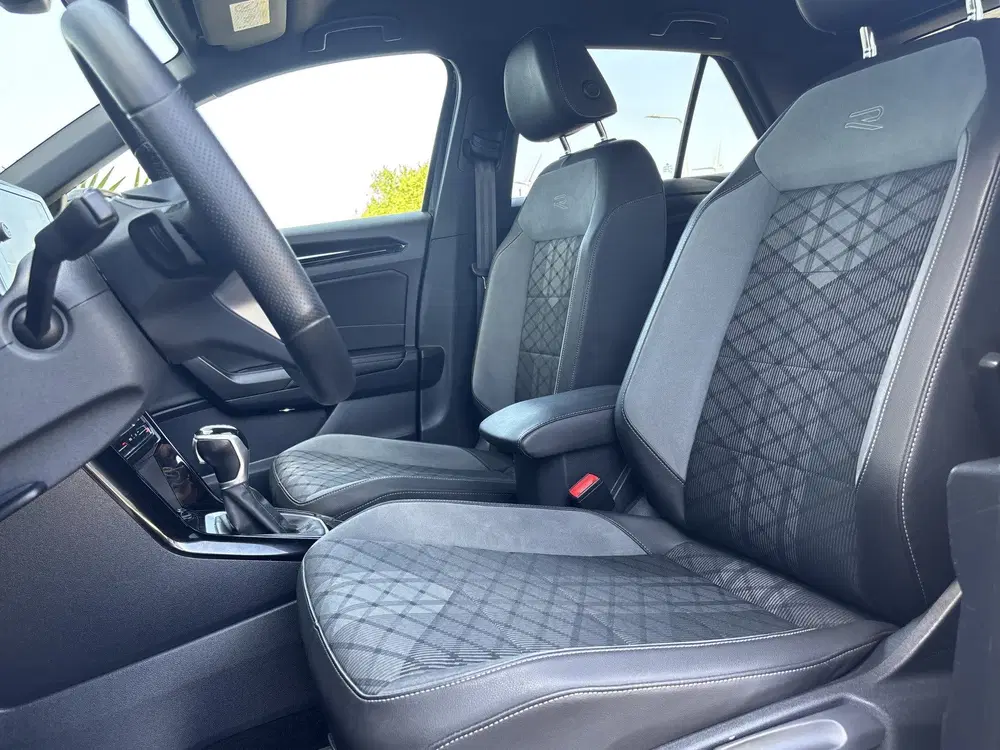 Volkswagen T-Roc 1.5 TSI R-Line Business+ Stoel & Stuurwiel uit 2022, foto 14