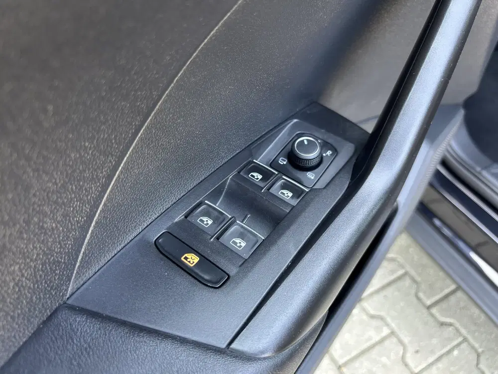 Volkswagen T-Cross 1.0 TSI Style Adaptive Cruise Control uit 2022, foto 15