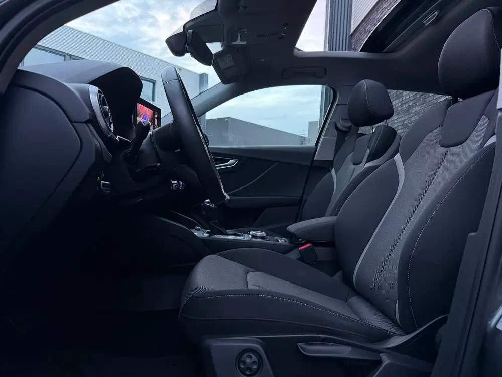 Audi Q2 35 TFSI S Edition uit 2023, foto 3