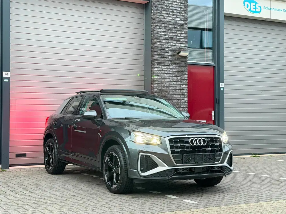 Audi Q2 35 TFSI S Edition uit 2023, foto 9