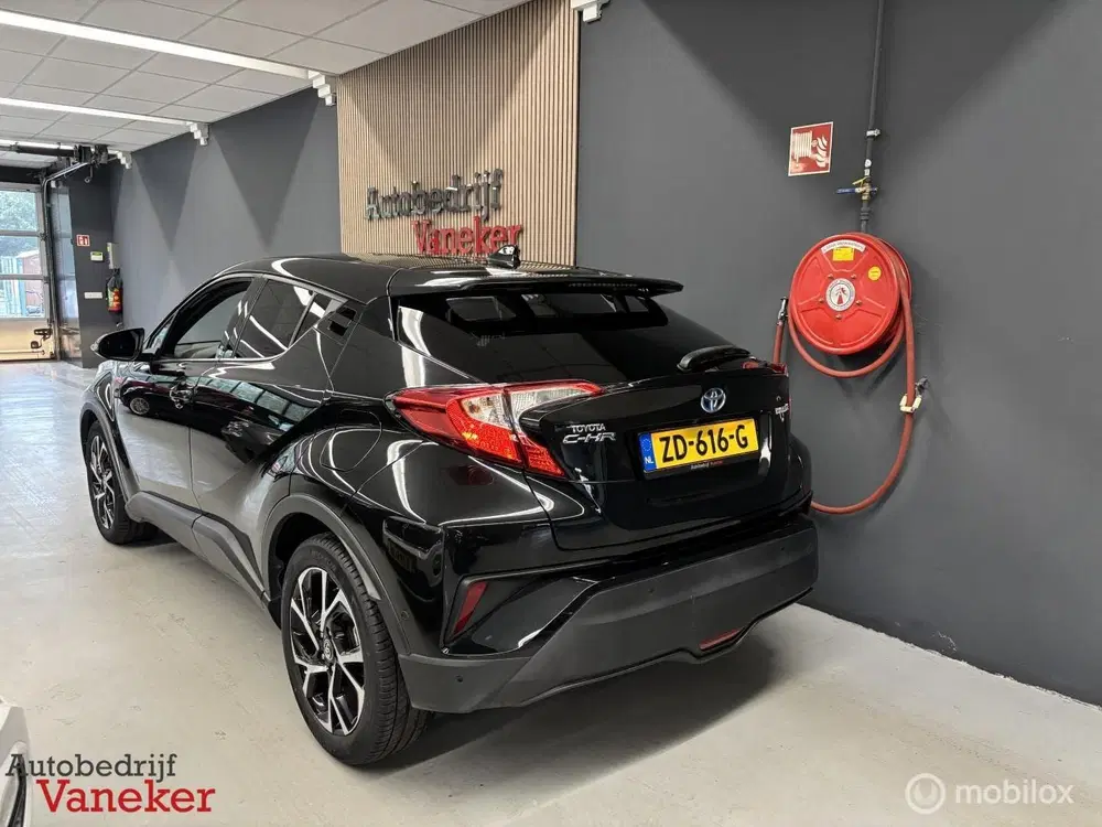 Toyota C-HR 1.8 Hybrid Team D uit 2019, foto 4