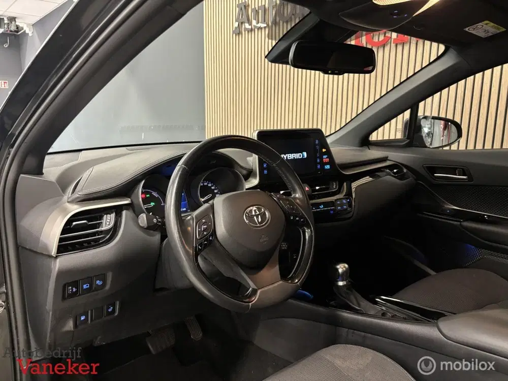 Toyota C-HR 1.8 Hybrid Team D uit 2019, foto 7