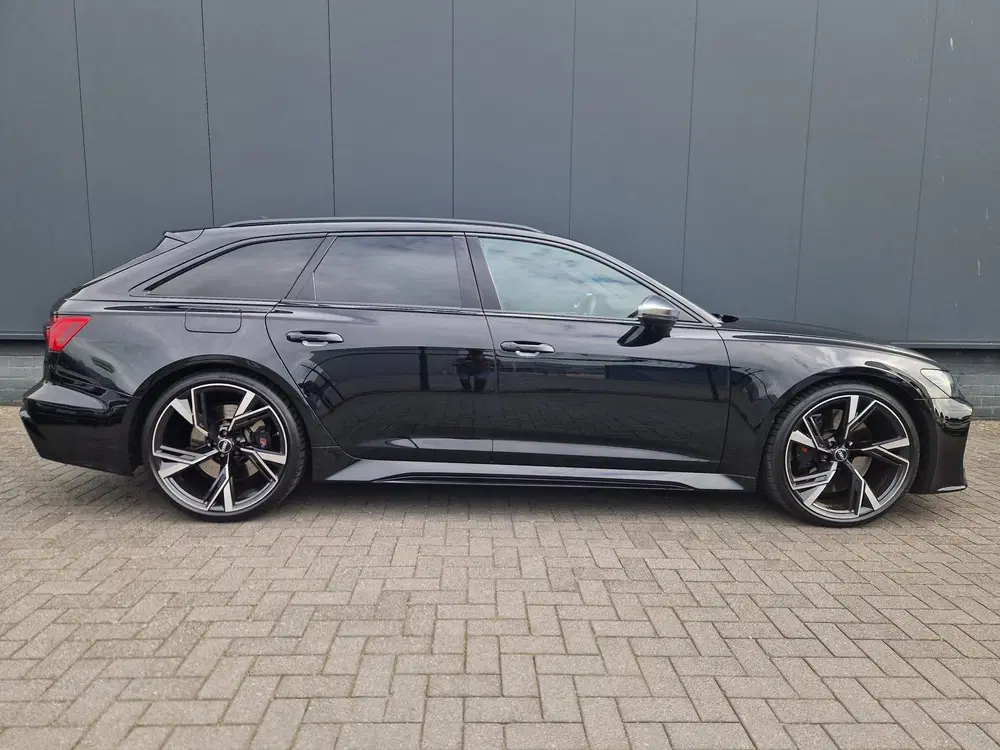 Audi RS6 TFSI Quattro uit 2020, foto 4