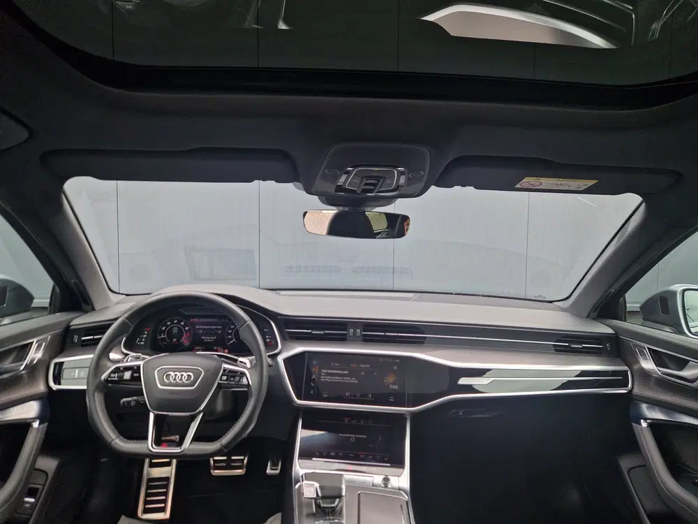 Audi RS6 TFSI Quattro uit 2020, foto 8