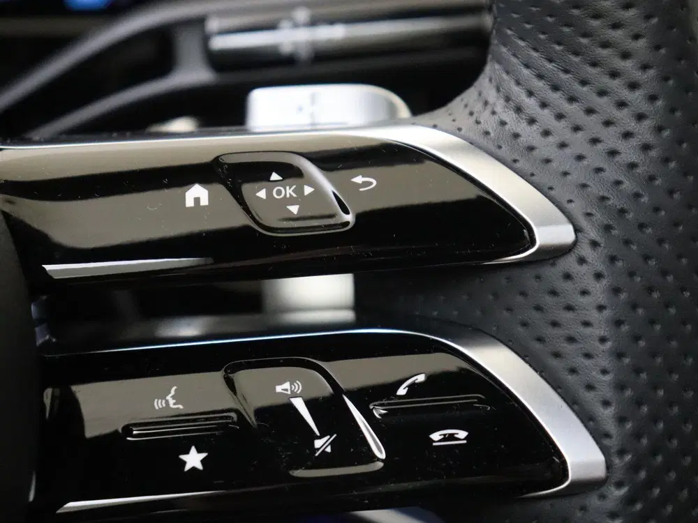 Mercedes-Benz E-Klasse 300 e Sport Edition uit 2025, foto 14