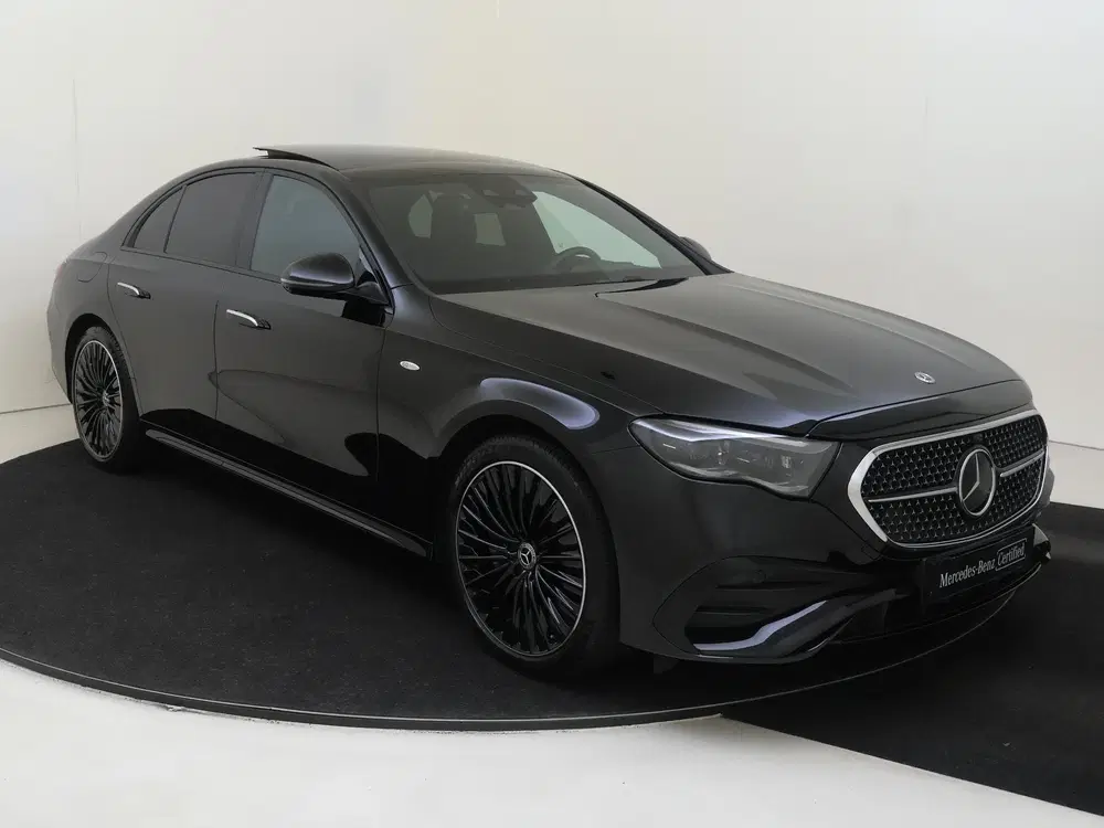 Mercedes-Benz E-Klasse 300 e Sport Edition uit 2025, foto 4