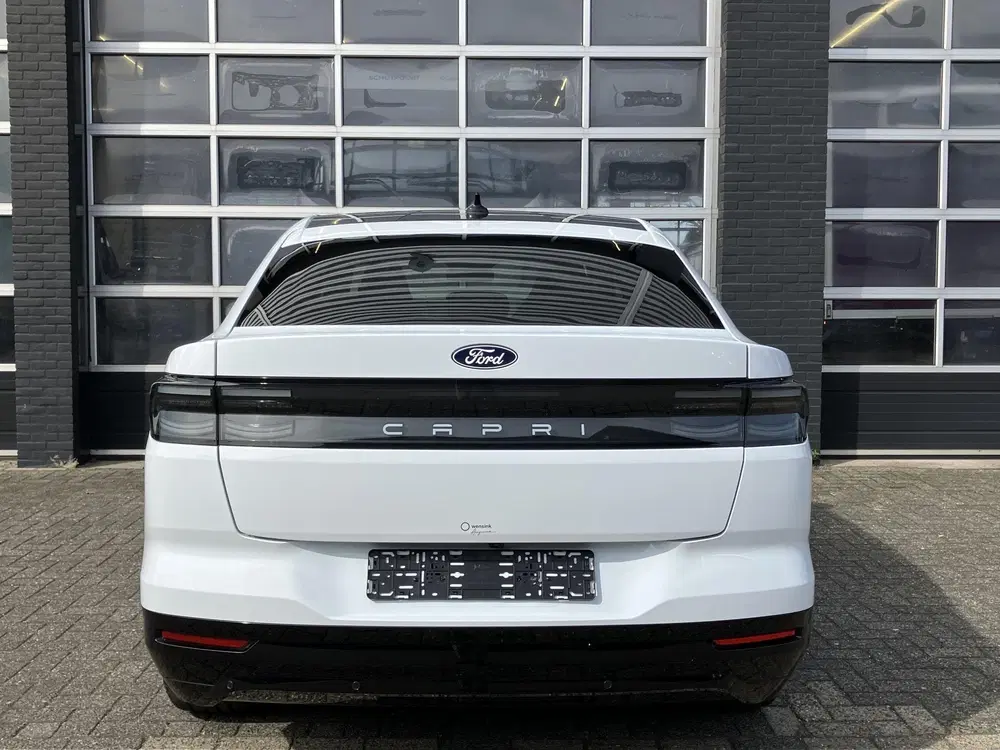 Ford Capri Premium Extended Range RWD 77 kWh uit 2026, foto 6