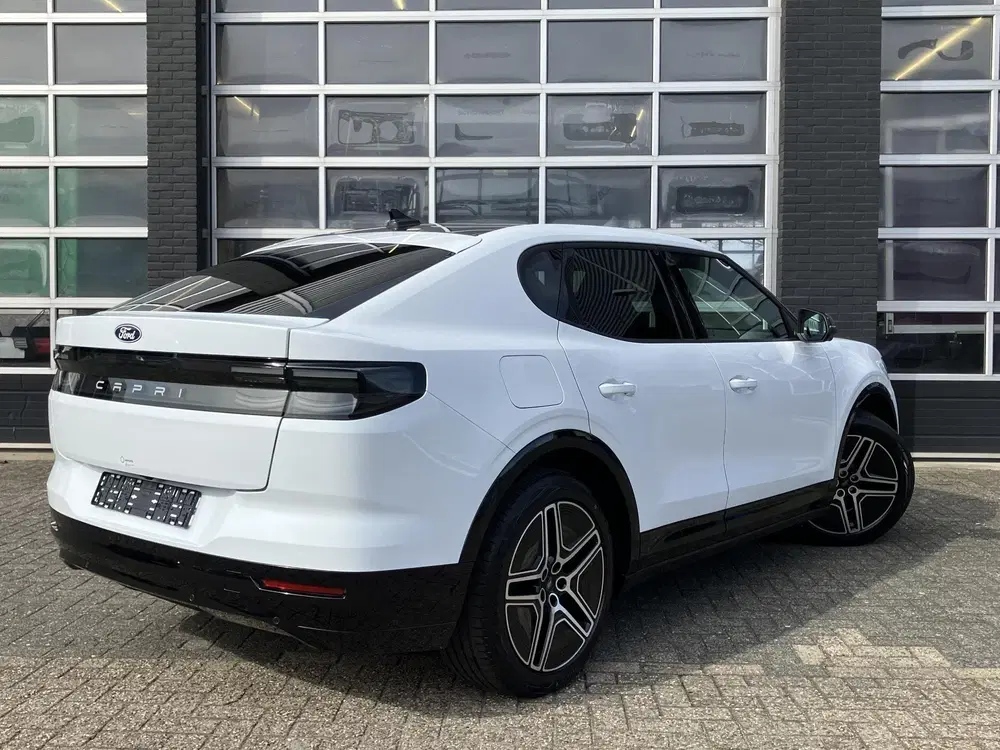 Ford Capri Premium Extended Range RWD 77 kWh uit 2026, foto 7