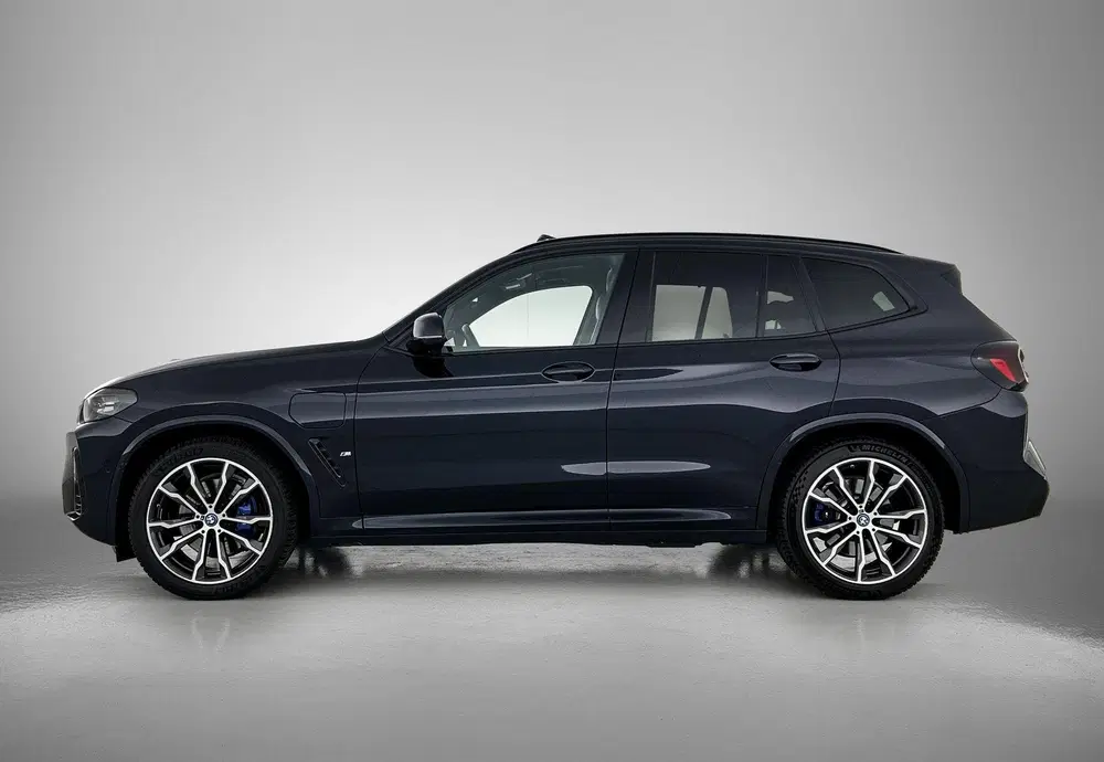 BMW X3 xDrive30e High Executive uit 2023, foto 2