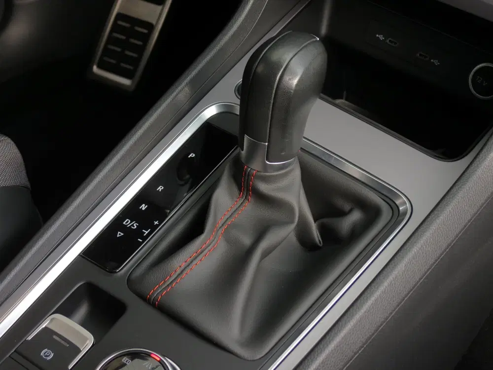SEAT Ateca 1.5 TSI DSG FR Business Intense Camera uit 2023, foto 11