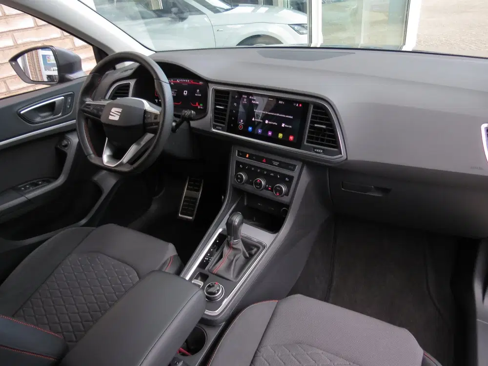 SEAT Ateca 1.5 TSI DSG FR Business Intense Camera uit 2023, foto 6