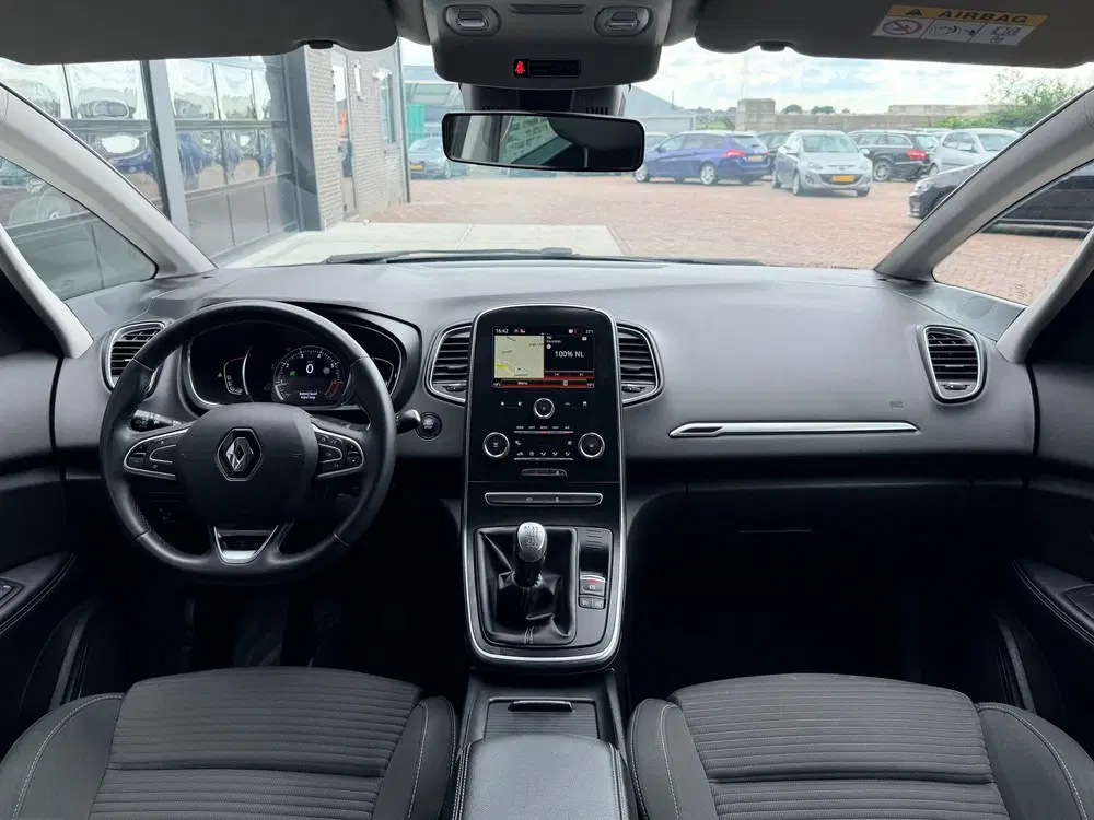 Renault Grand Scenic Grand Scénic 1.3 TCe Business Zen uit 2021, foto 3