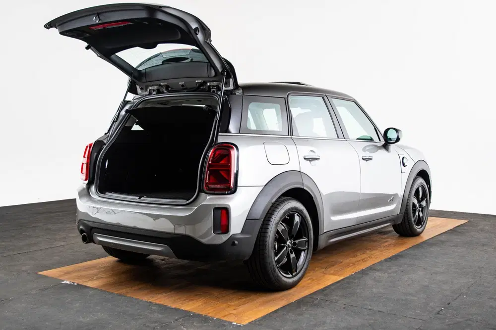 Mini Countryman Cooper S E ALL4 Panoramadak uit 2023, foto 12