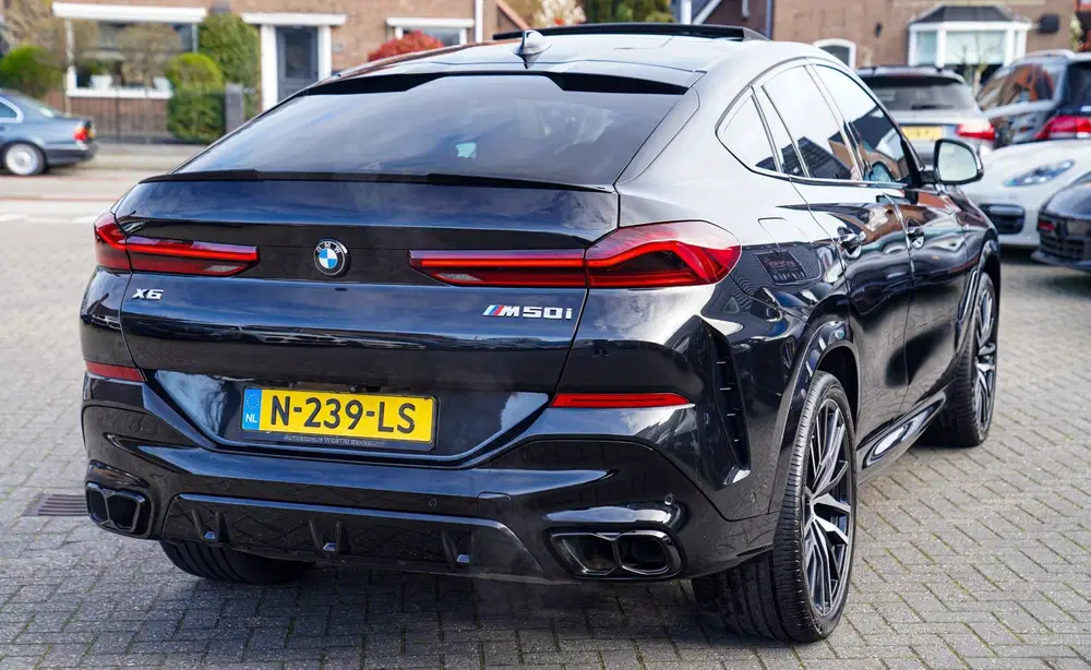 BMW X6 M50i High Executive uit 2021, foto 11