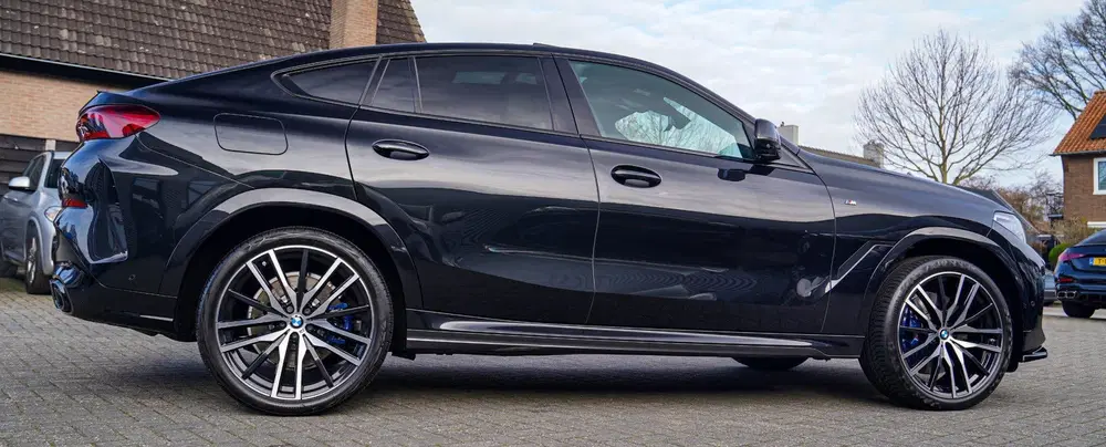 BMW X6 M50i High Executive uit 2021, foto 9