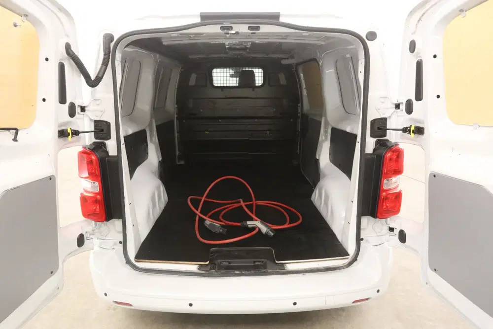 Toyota Proace 75 kWh L2H1 Long Range uit 2022, foto 3