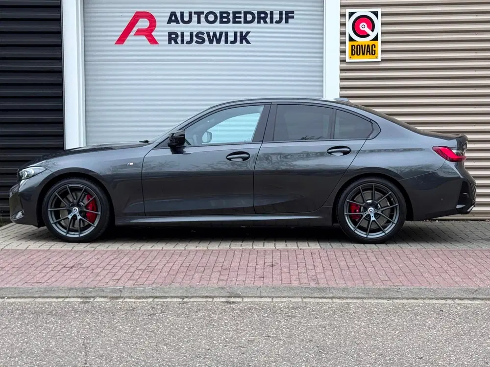 BMW 3-serie M340i xDrive M seats uit 2022, foto 3