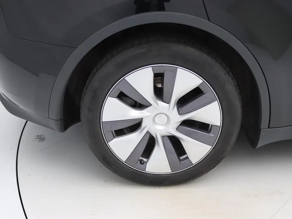 Tesla Model Y Long Range AWD 75kWh 351pk 96% SoH [ AMD R uit 2024, foto 9