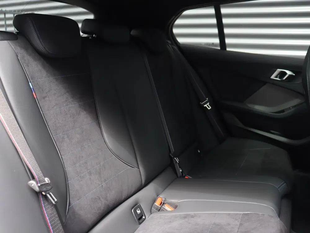 BMW 1-serie 5-deurs 120 uit 2026, foto 10