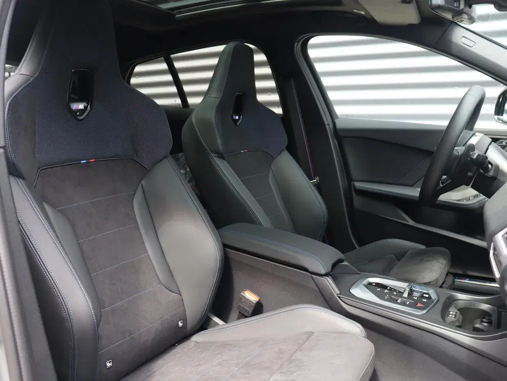 BMW 1-serie 5-deurs 120 uit 2026, foto 8