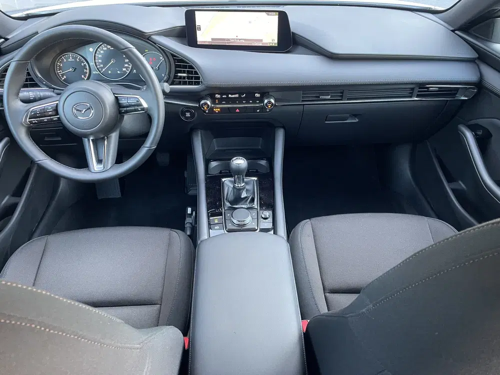 Mazda 3 2.5 e-SkyActiv-G 140 M Hybrid Centre-line uit 2026, foto 15