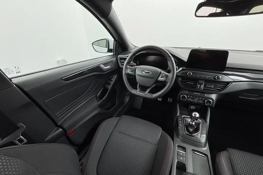 Ford Focus 1.0 EcoBoost ST Line X Business Praktisch uit 2021, foto 15