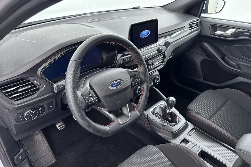 Ford Focus 1.0 EcoBoost ST Line X Business Praktisch uit 2021, foto 2
