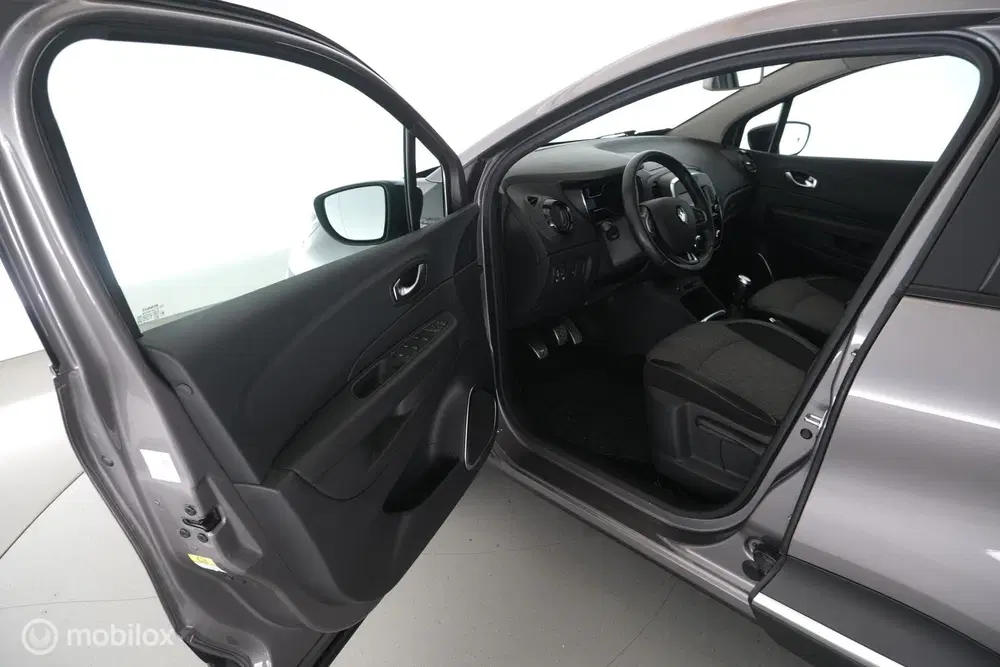 Renault Captur 1.3 TCe 130PK Intens led uit 2019, foto 8