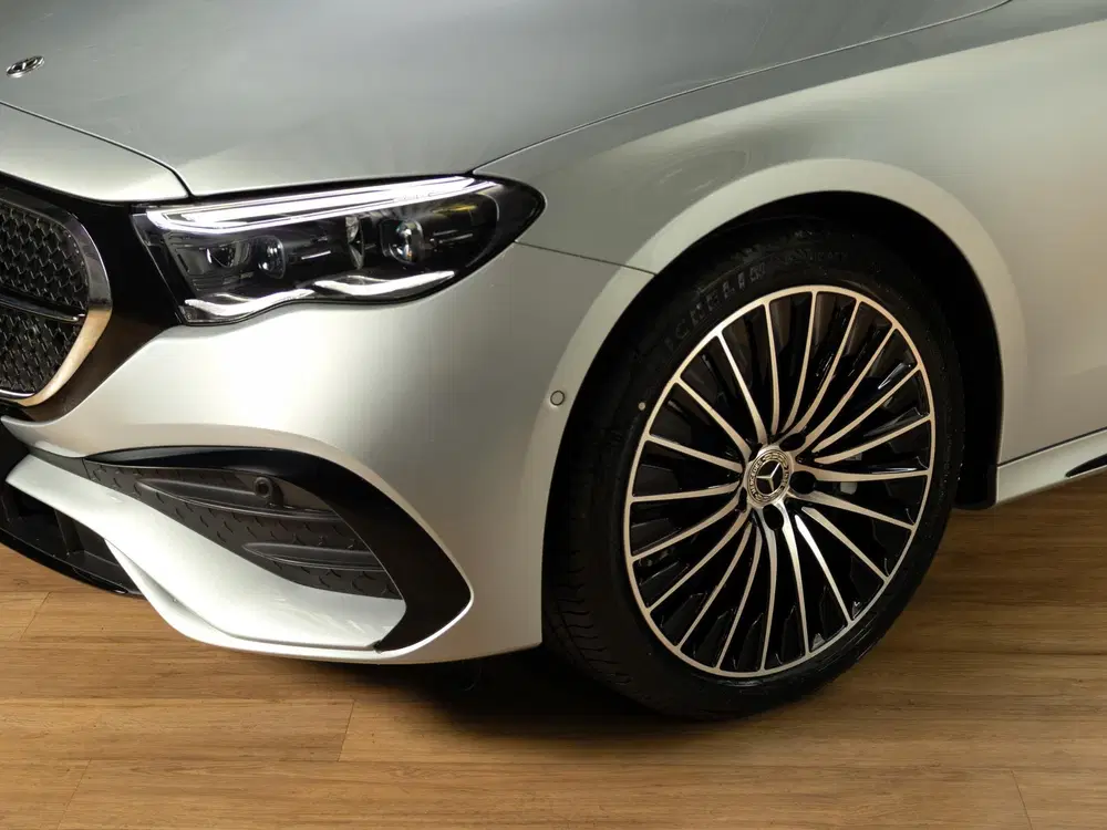 Mercedes-Benz E-Klasse 300 e Business Solution AMG uit 2026, foto 6