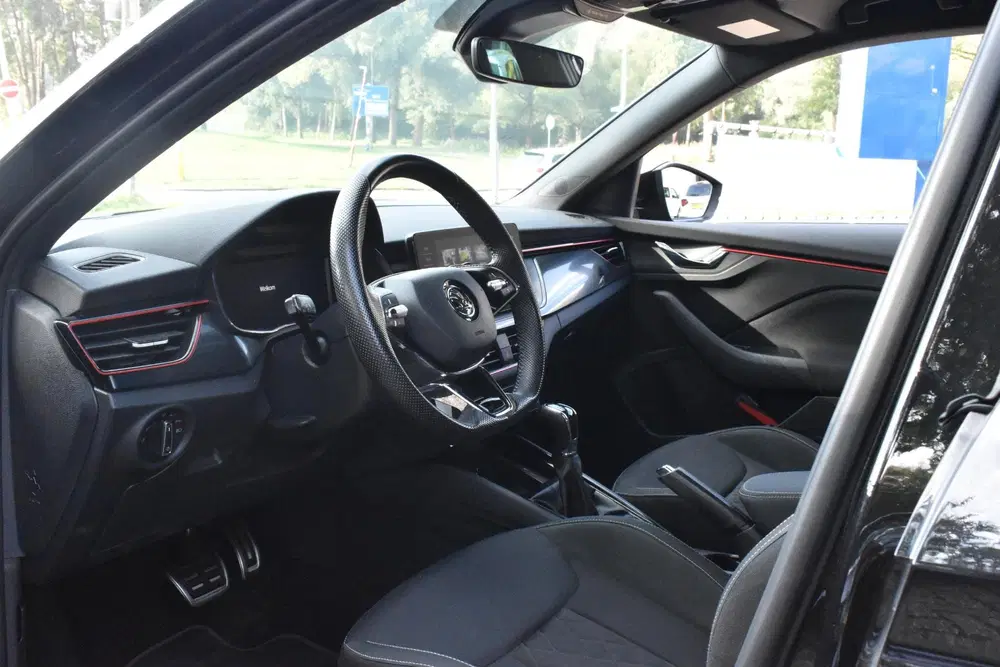 Skoda Kamiq 1.0 TSI Sport Business Automaat uit 2023, foto 2